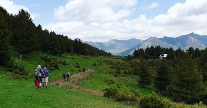 hiking albania mountain hiking adventure travel agency day tour theth valbone tourism